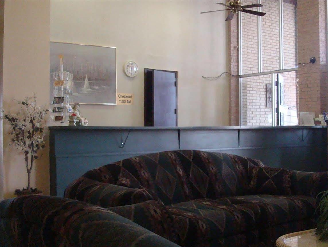 Rest Inn - Extended Stay, I-40 Airport, Wedding & Event Center Amarillo Exterior foto